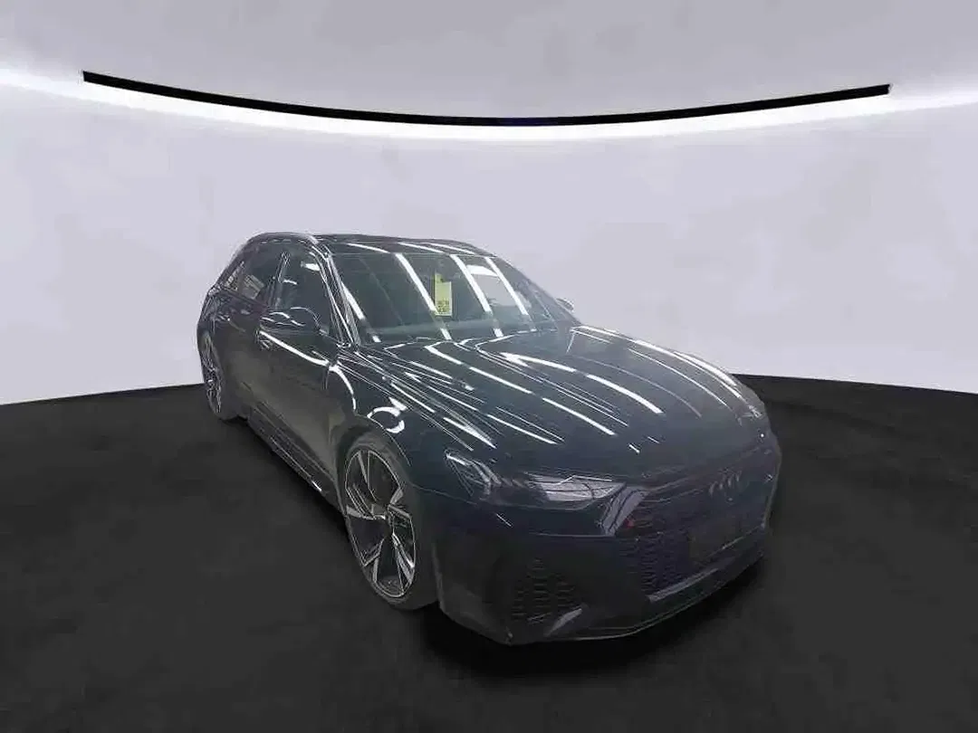 Audi RS6 - Thumbnail 2