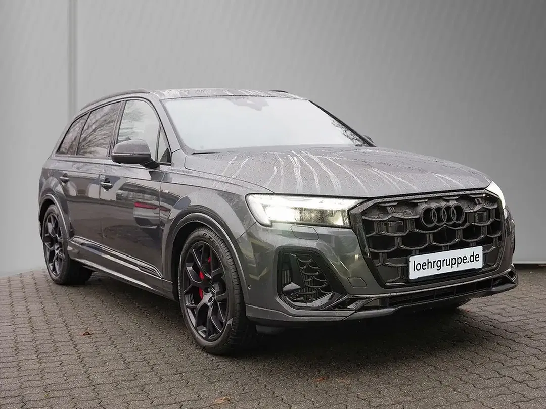Audi Q7 - Thumbnail 3