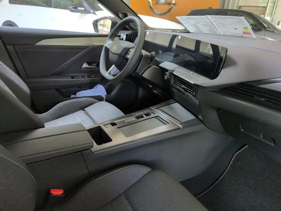 Opel Astra - Thumbnail 12