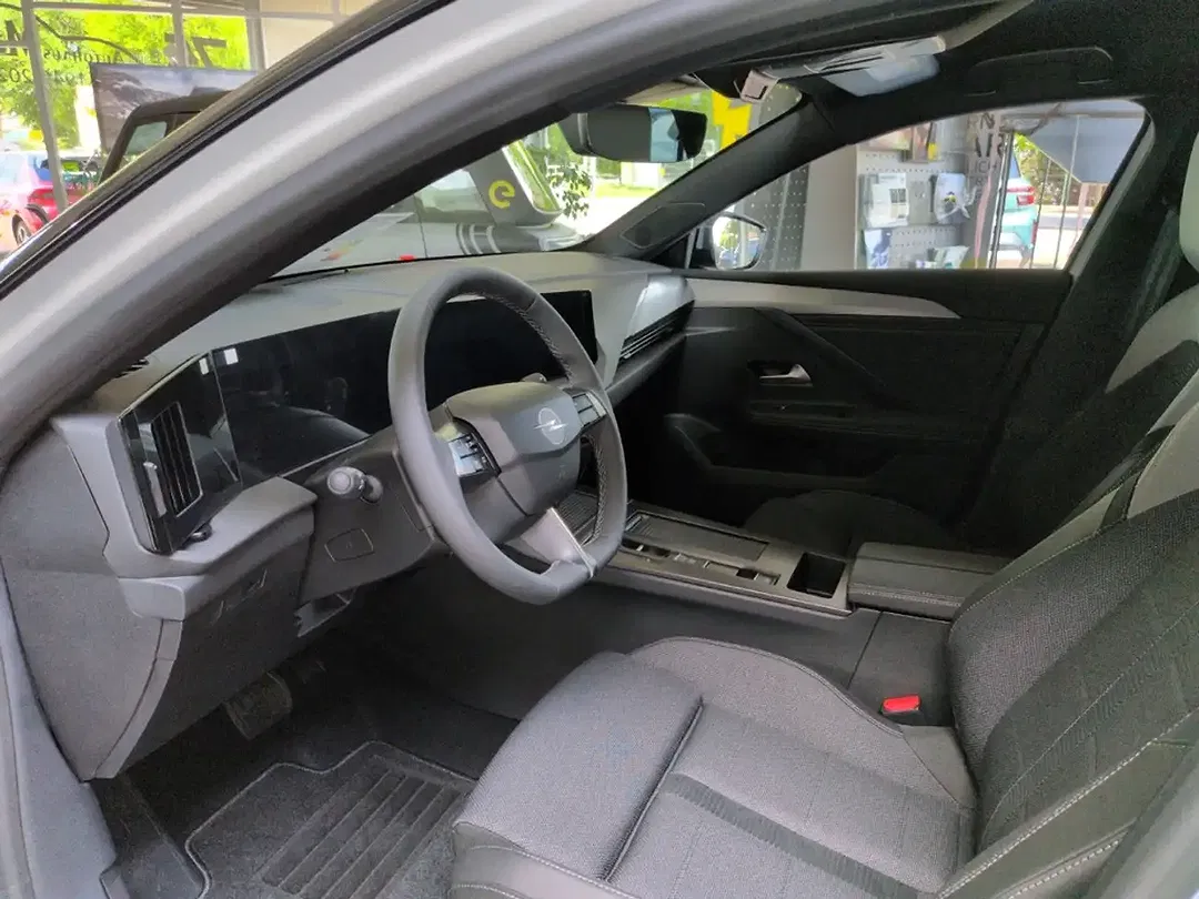 Opel Astra - Thumbnail 7