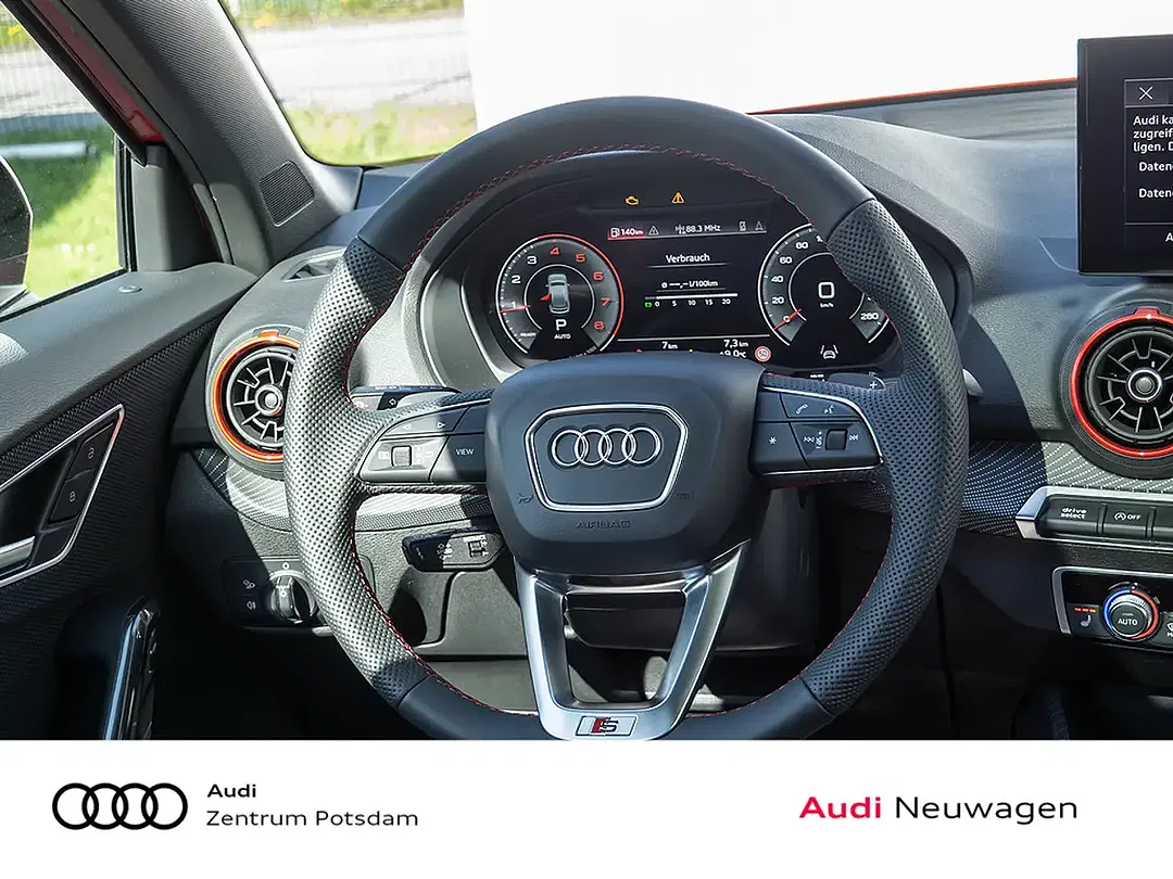 Audi Q2 - Thumbnail 8