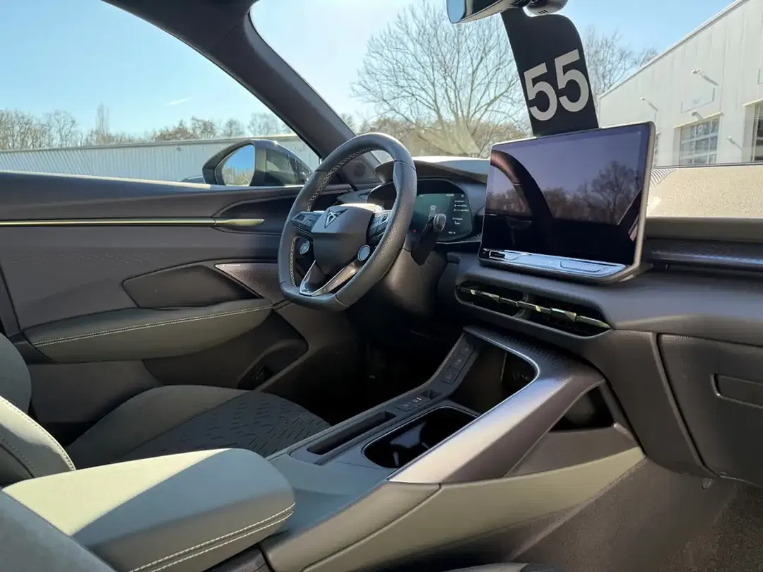 CUPRA Terramar - Thumbnail 6