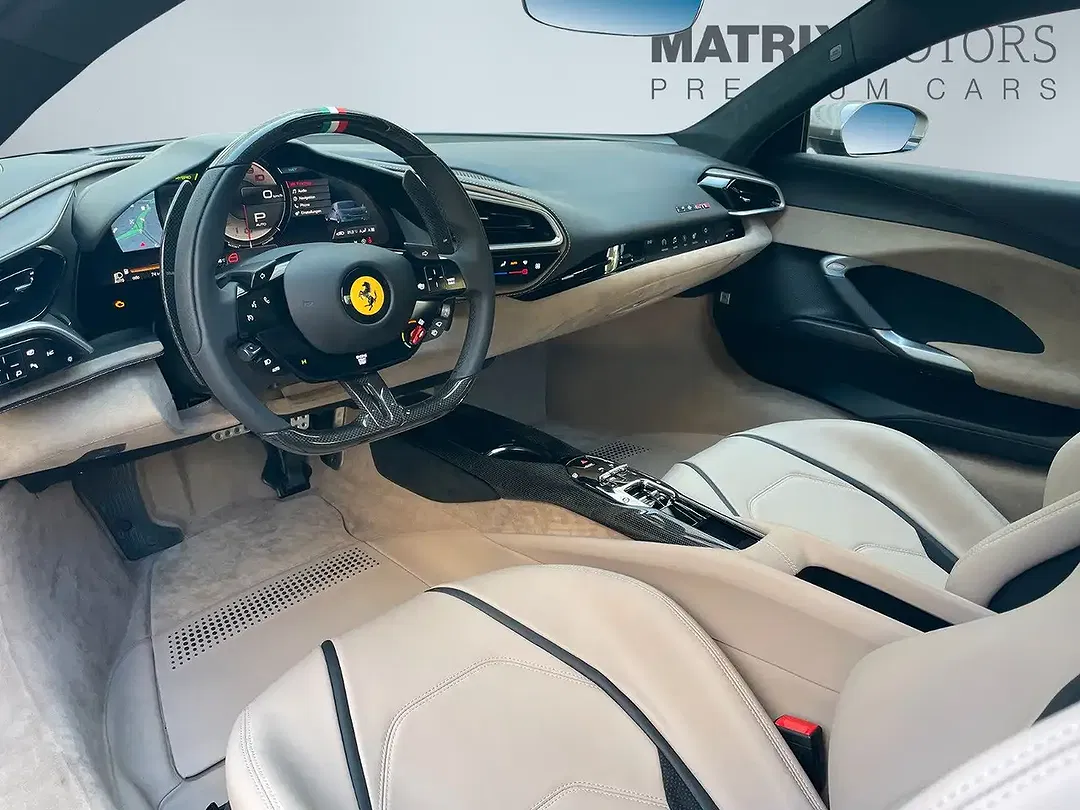 Ferrari 296 GTB - Thumbnail 3