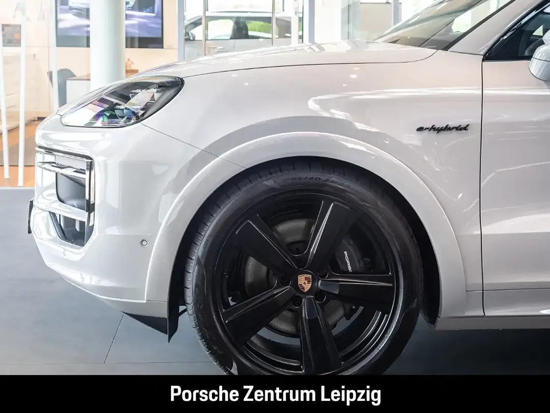 Porsche Cayenne - Thumbnail 7