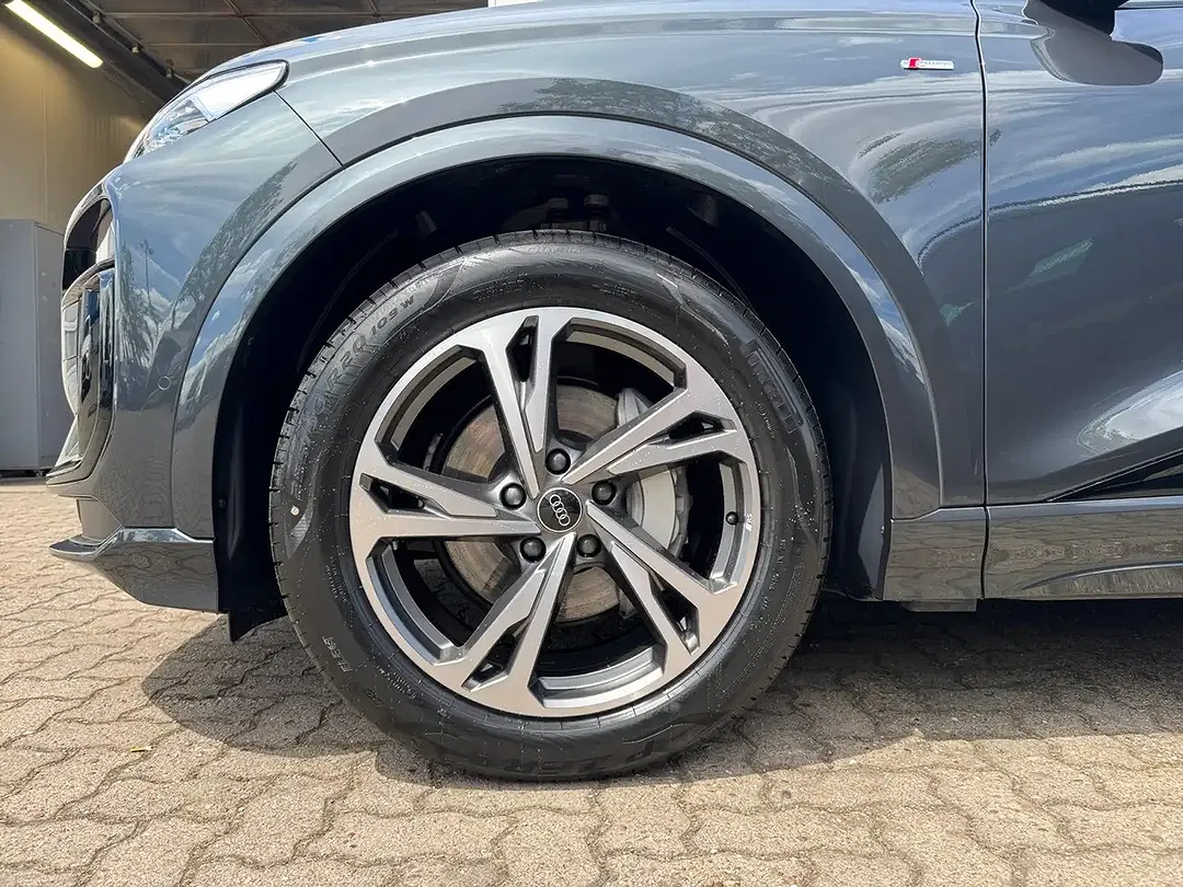 Audi Q6 e-tron - Thumbnail 9