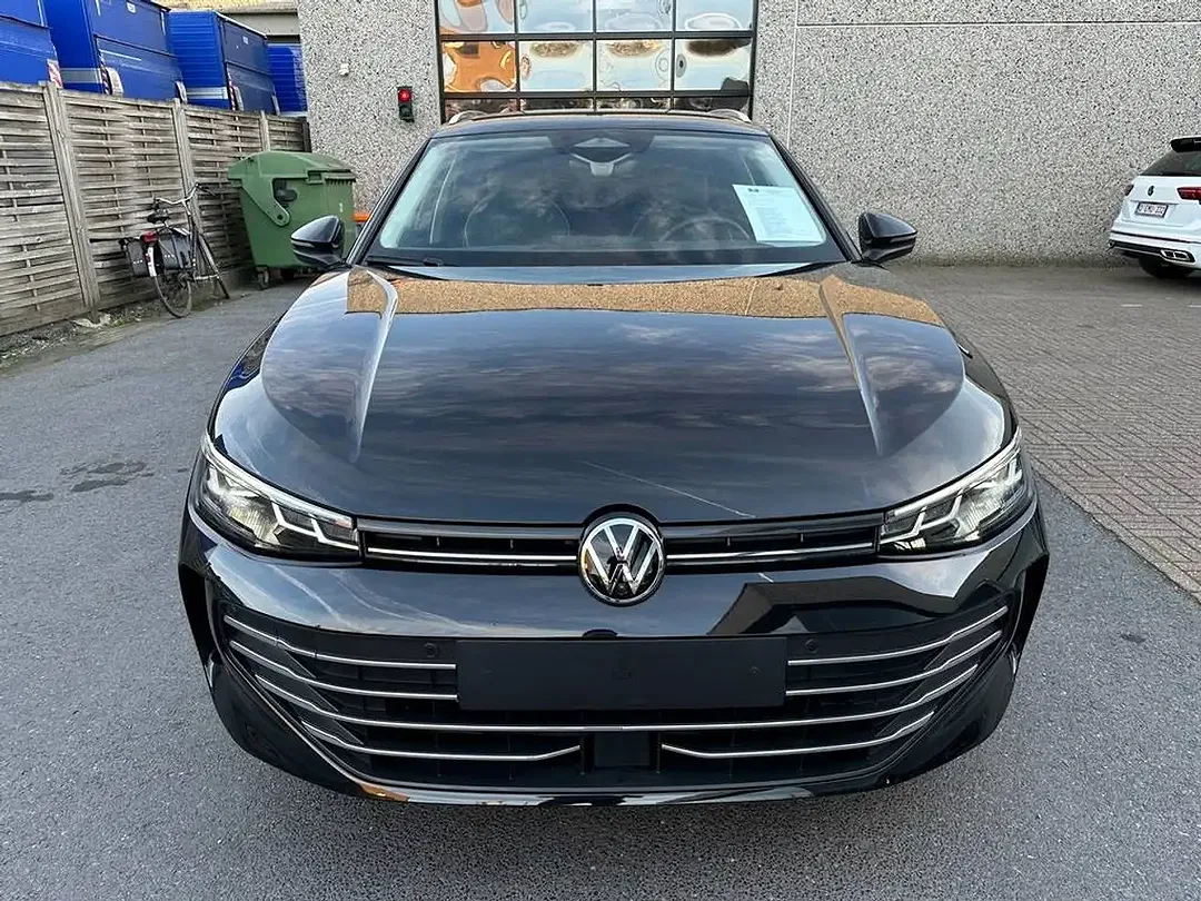Volkswagen Passat Variant - Thumbnail 2