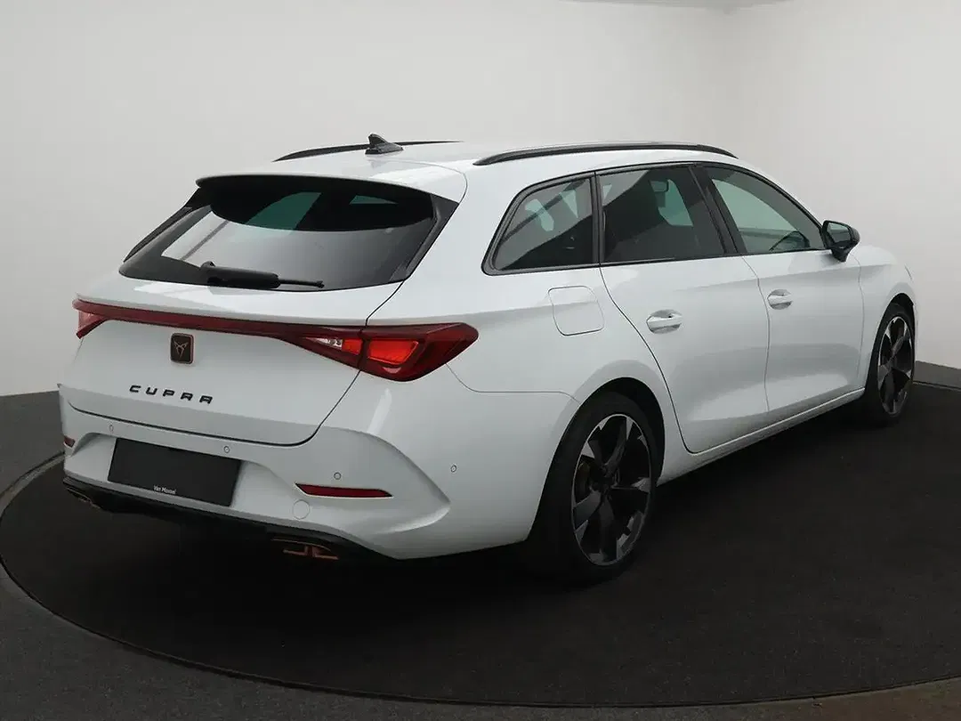 CUPRA Leon - Thumbnail 2