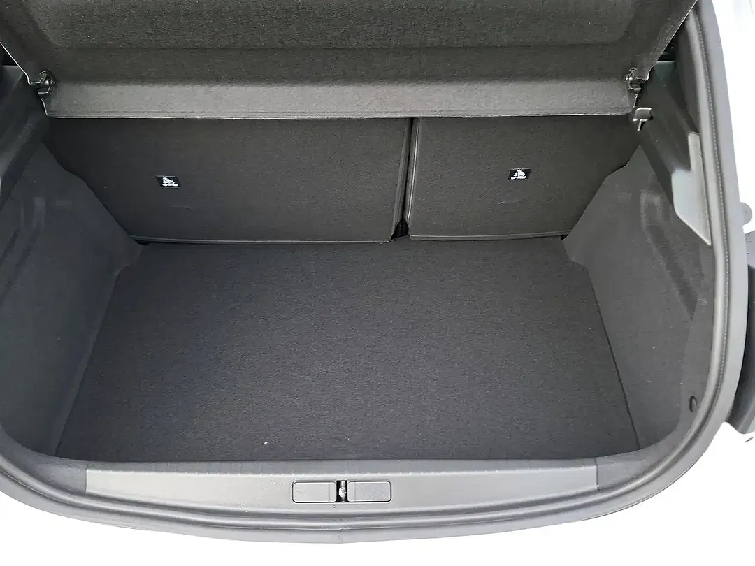 Peugeot 208 - Thumbnail 13