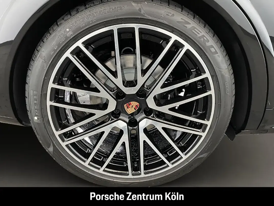 Porsche Cayenne - Thumbnail 10