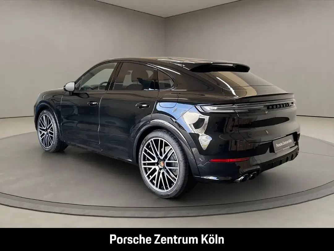 Porsche Cayenne - Thumbnail 3