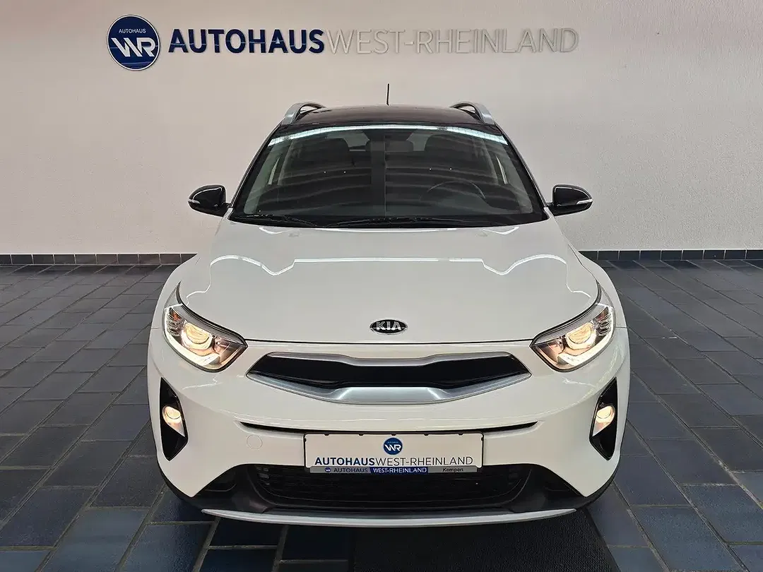Kia Stonic - Thumbnail 2