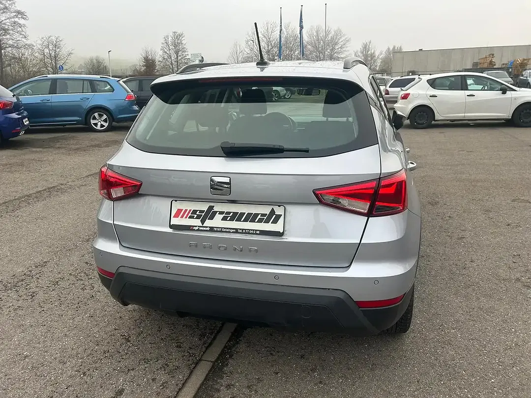 SEAT Arona - Thumbnail 11