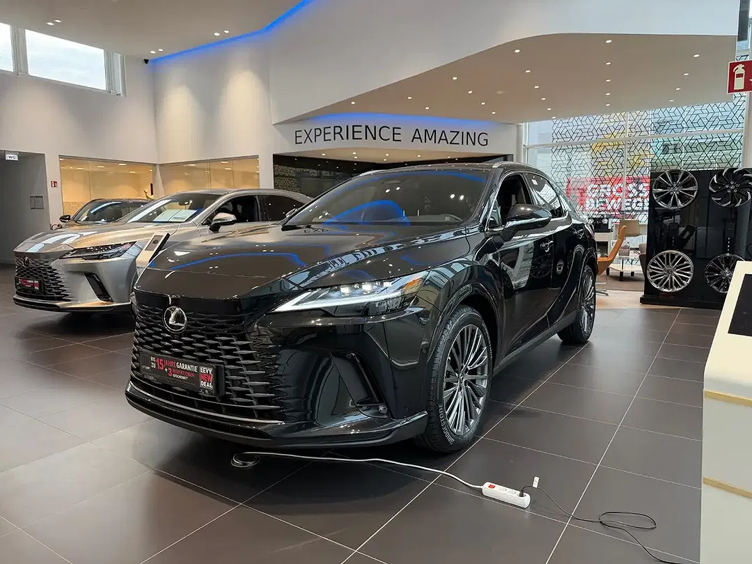 Lexus RX 450h - Thumbnail 1