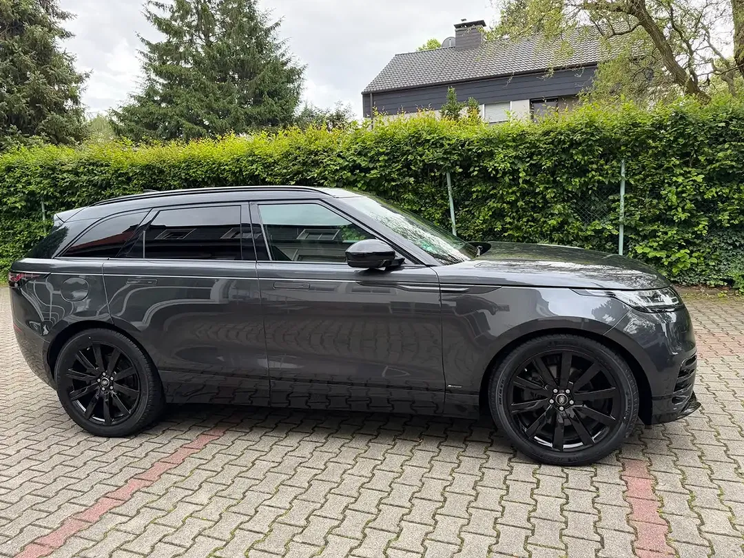 Land Rover Range Rover Velar - Thumbnail 5