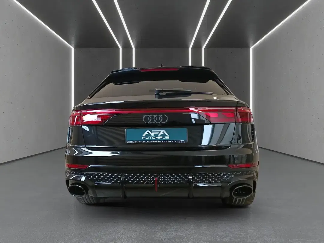 Audi RS Q8 - Thumbnail 5