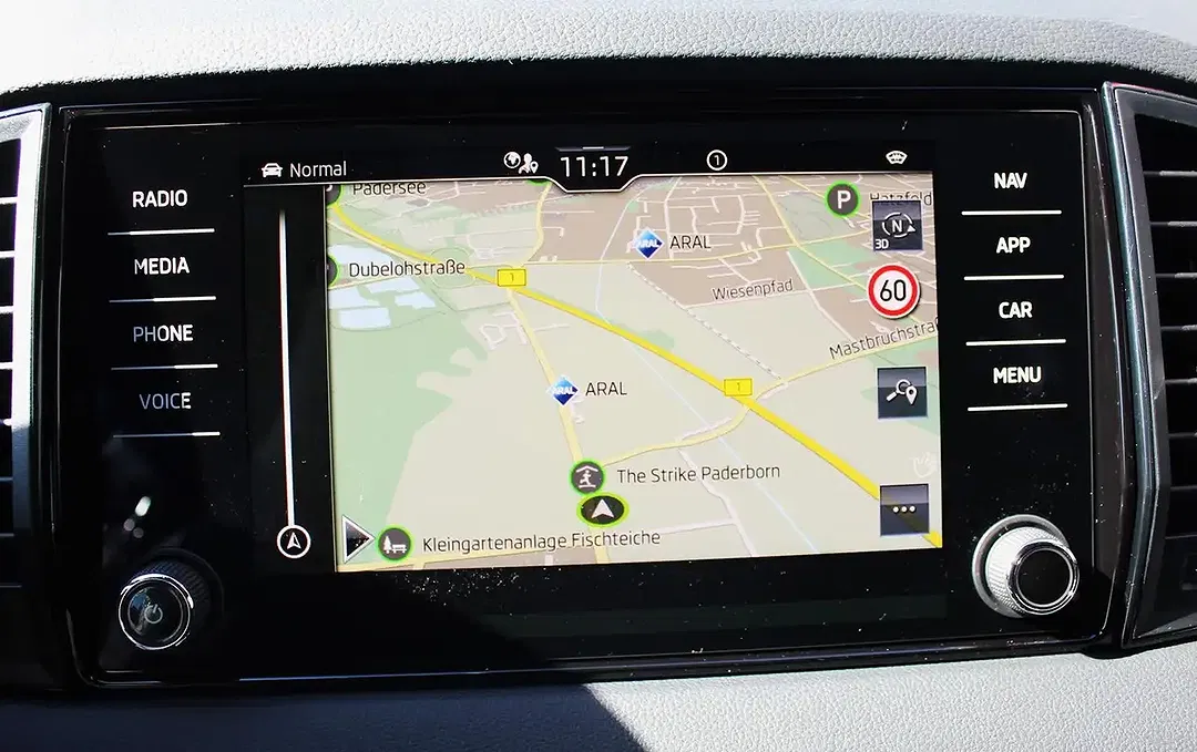 Skoda Karoq - Thumbnail 16