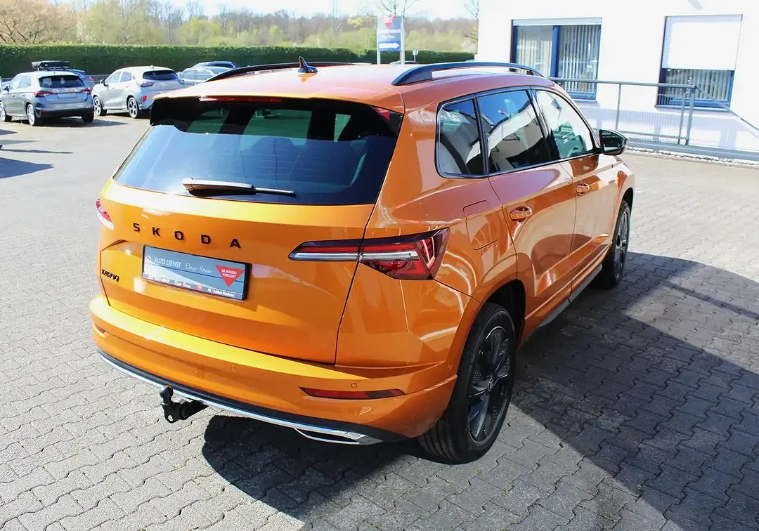 Skoda Karoq - Thumbnail 3