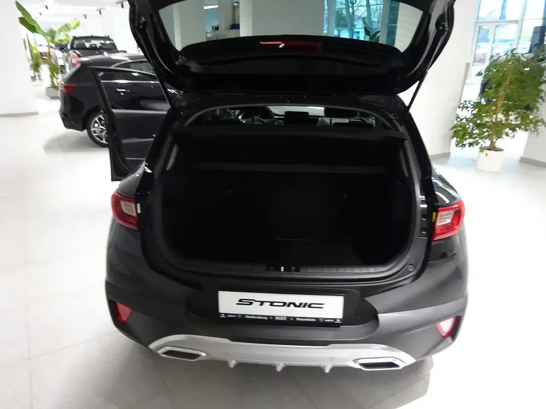 Kia Stonic - Thumbnail 10