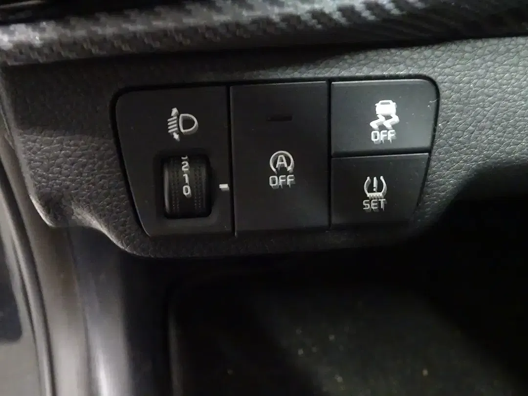 Kia Stonic - Thumbnail 12