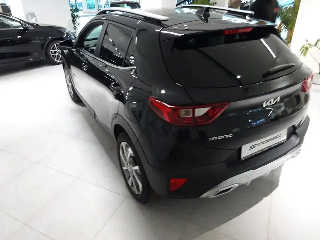 Kia Stonic - Thumbnail 5