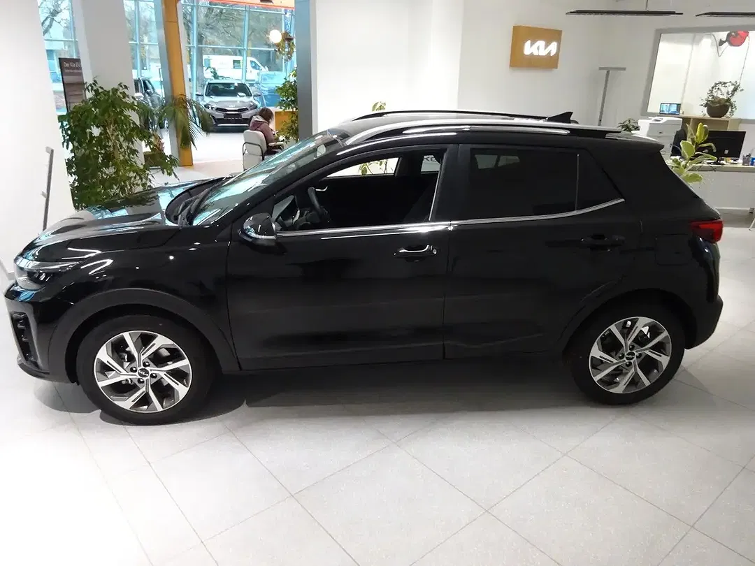 Kia Stonic - Thumbnail 6