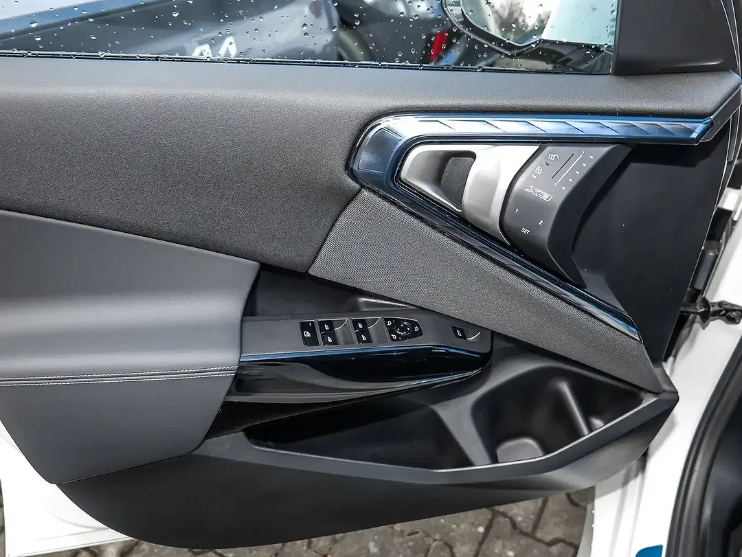 BMW X3 - Thumbnail 11
