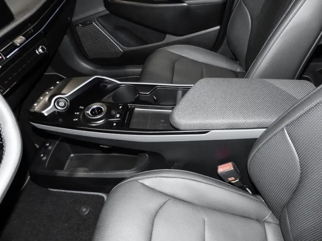 Kia EV6 - Thumbnail 13
