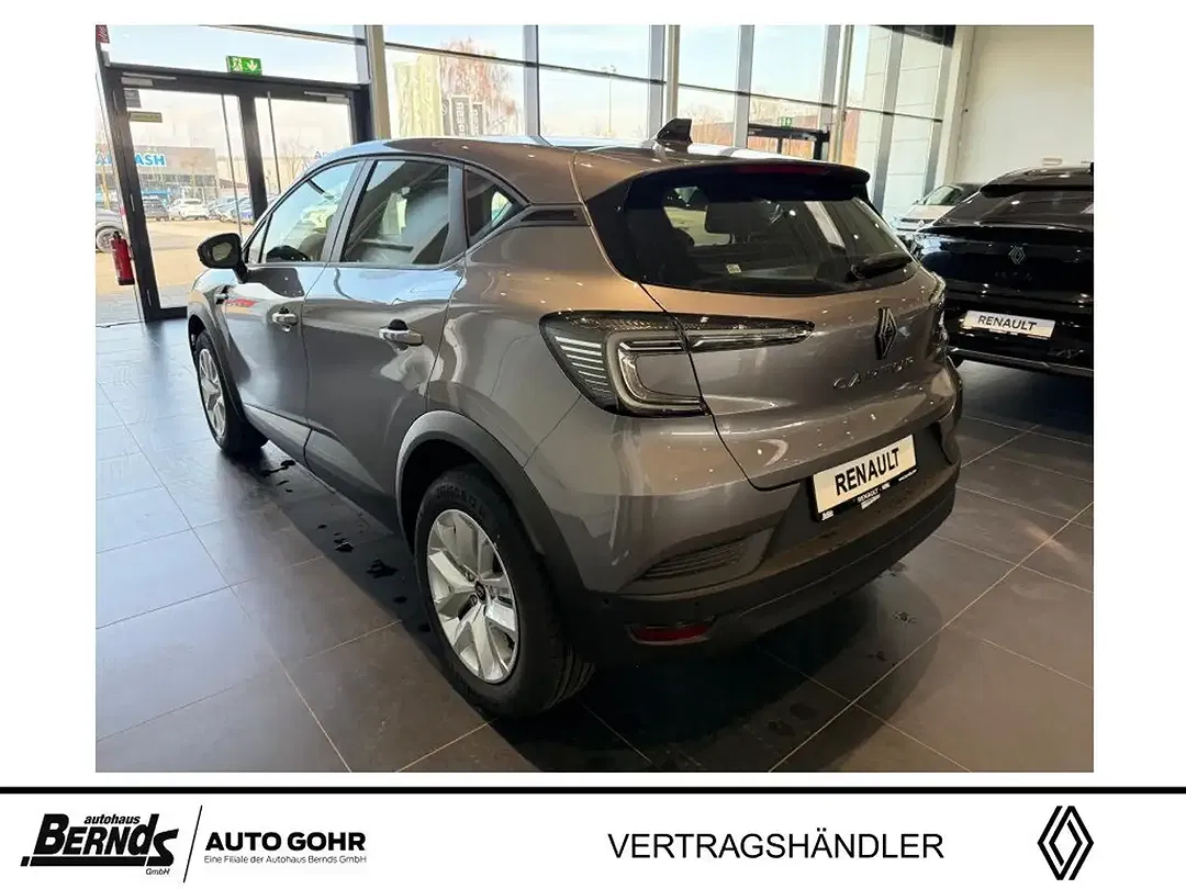 Renault Captur - Thumbnail 3