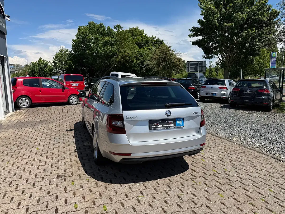 Skoda Octavia - Thumbnail 15