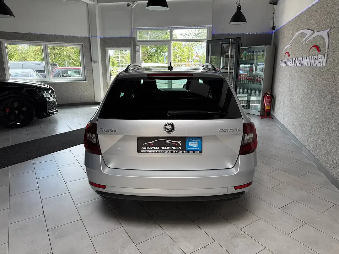 Skoda Octavia - Thumbnail 5