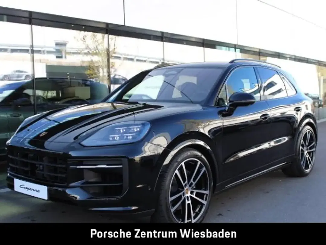 Porsche Cayenne - Thumbnail 1