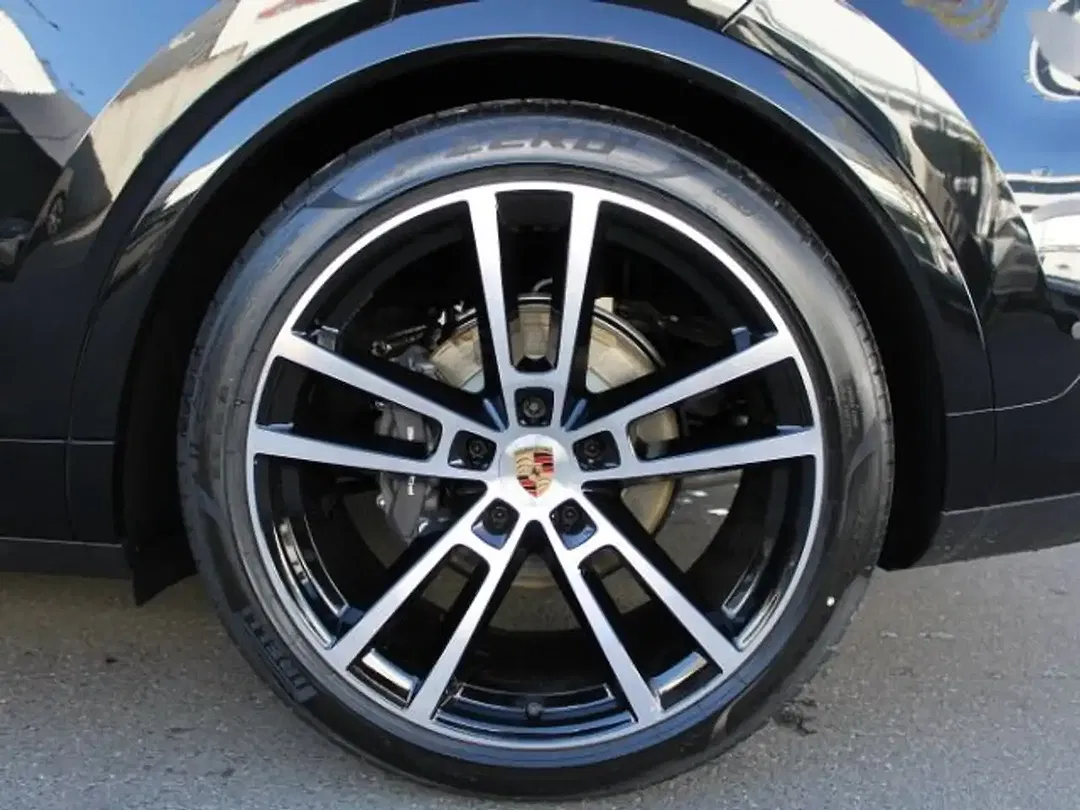 Porsche Cayenne - Thumbnail 13