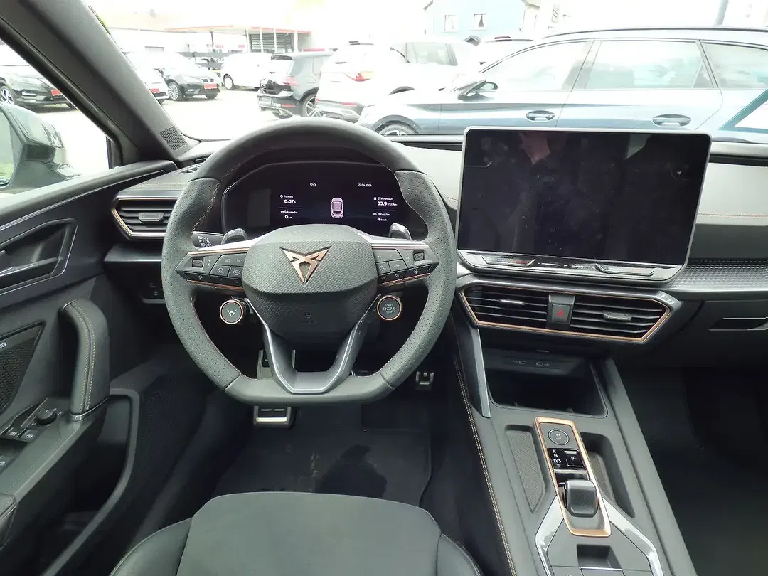 CUPRA Leon - Thumbnail 10
