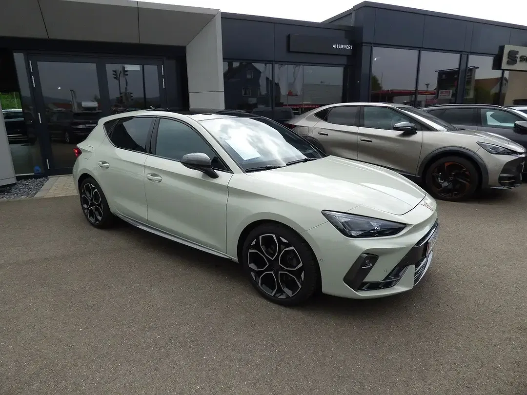 CUPRA Leon - Thumbnail 2