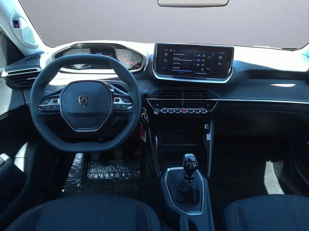 Peugeot 208 - Thumbnail 13