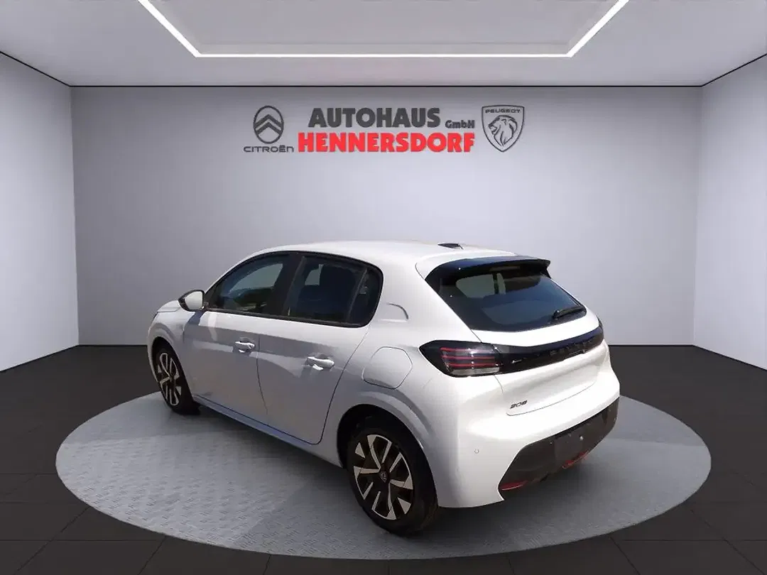 Peugeot 208 - Thumbnail 4