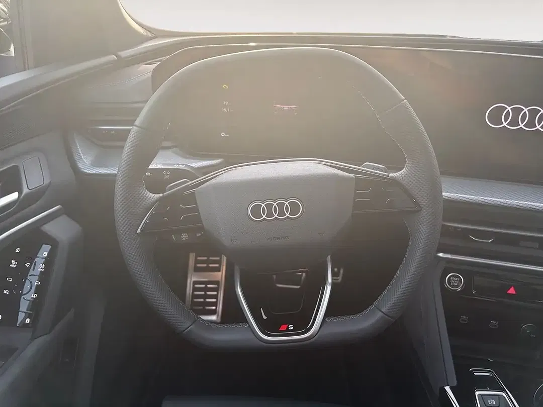 Audi Q5 - Thumbnail 12