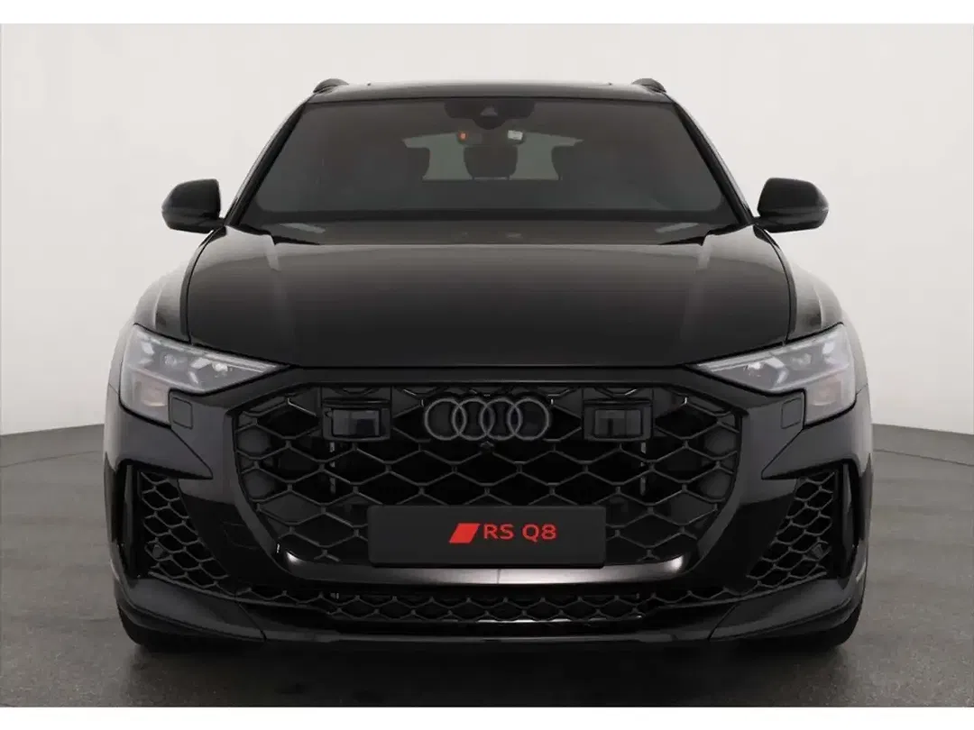 Audi RS Q8 - Thumbnail 2