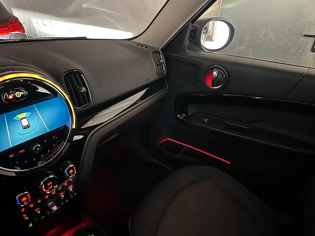 MINI Cooper Countryman - Thumbnail 21