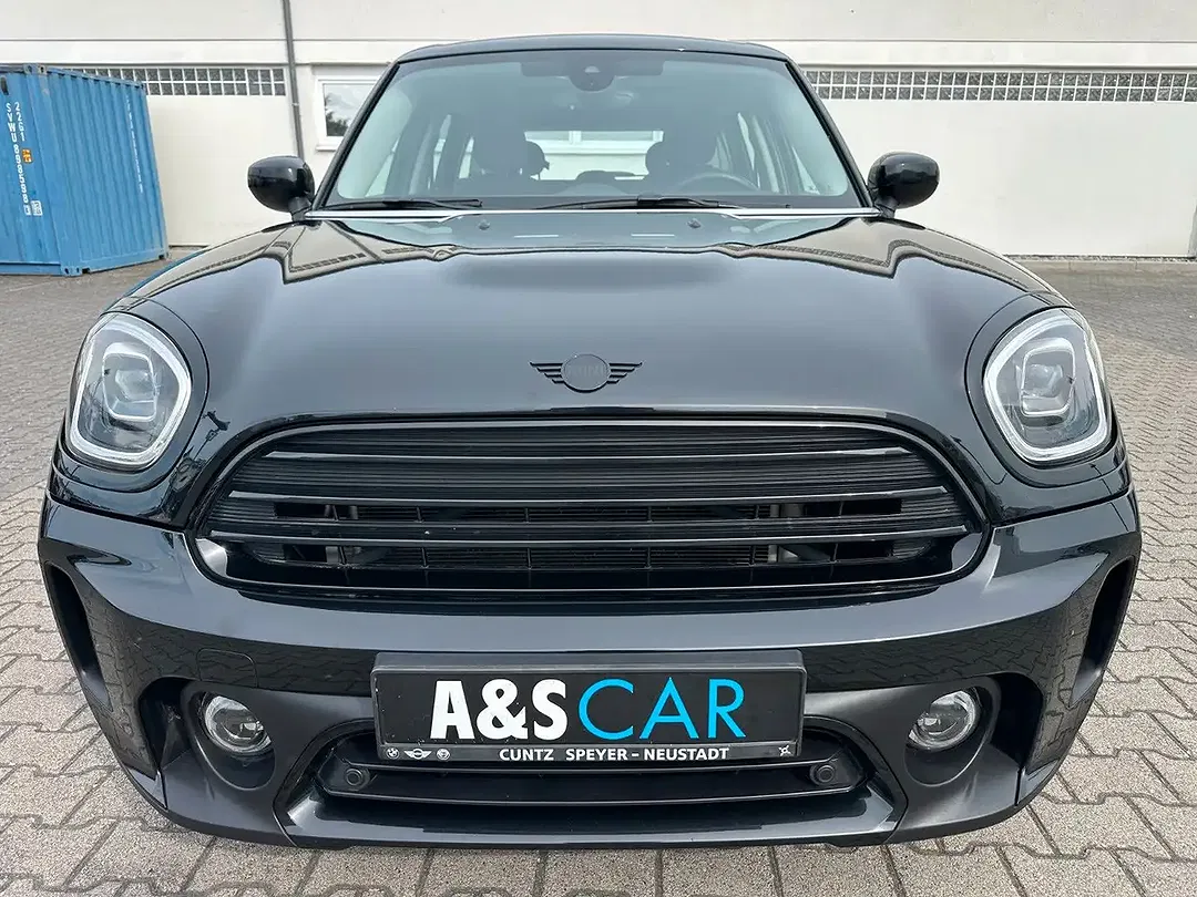 MINI Cooper Countryman - Thumbnail 3