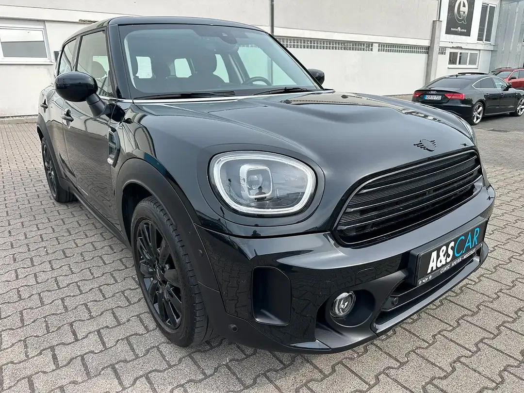 MINI Cooper Countryman - Thumbnail 4