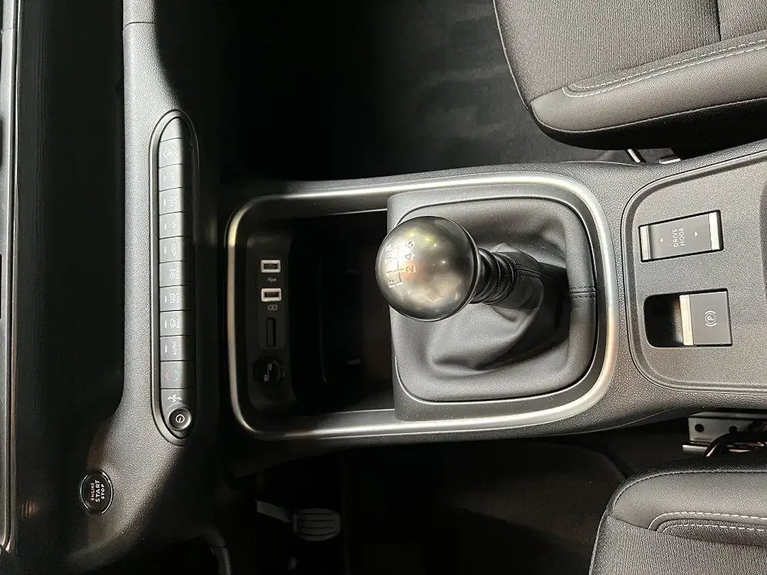 Jeep Avenger - Thumbnail 13