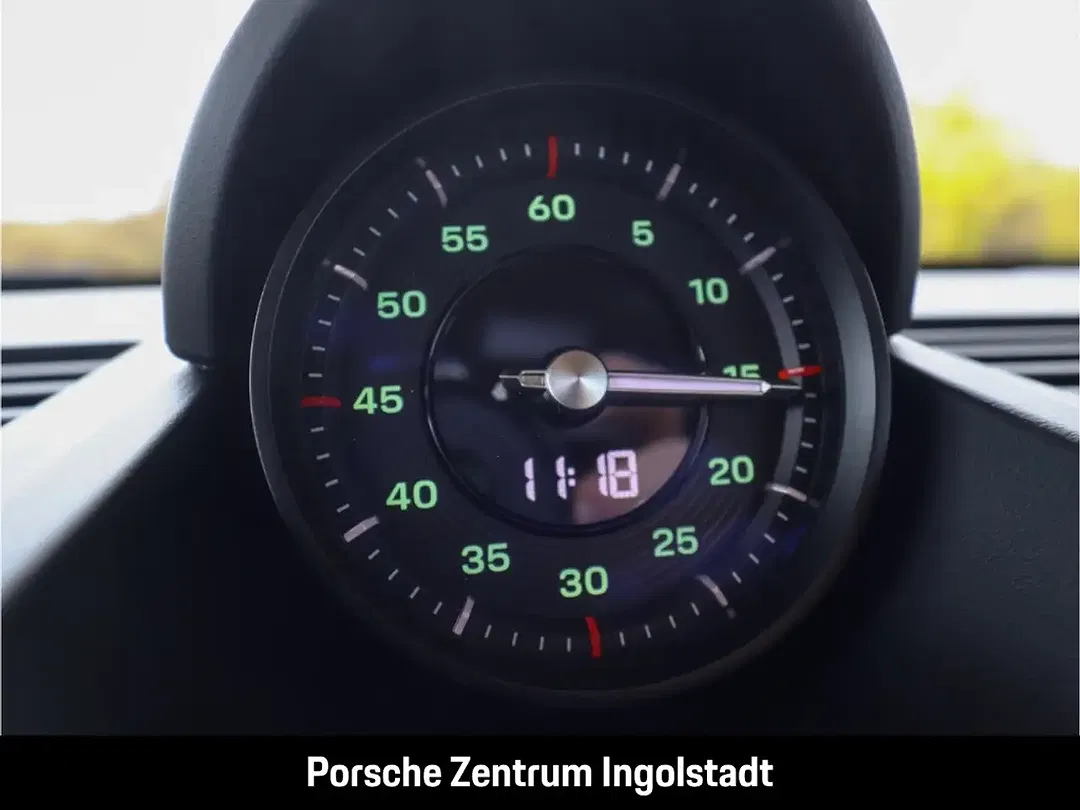 Porsche 911 - Thumbnail 11