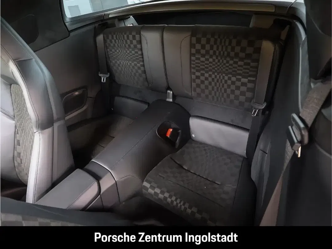 Porsche 911 - Thumbnail 14