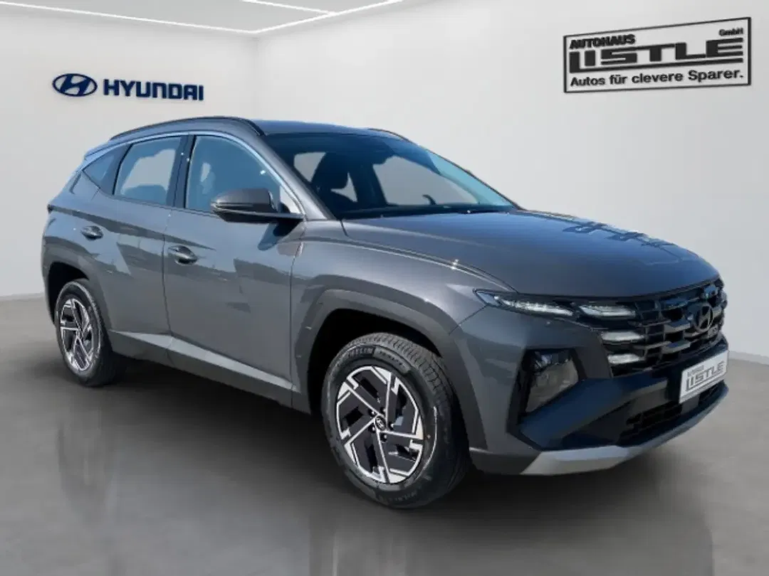 Hyundai TUCSON - Thumbnail 2