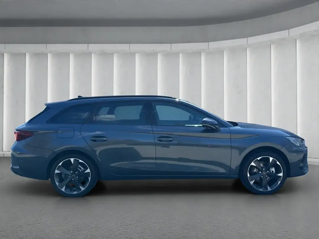 CUPRA Leon - Thumbnail 3