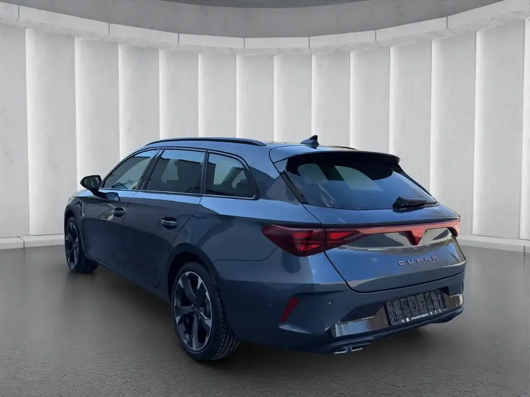 CUPRA Leon - Thumbnail 5