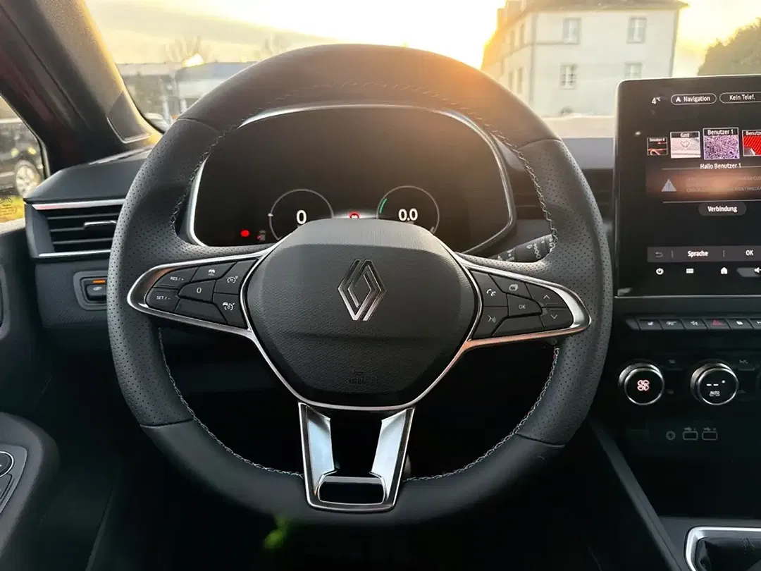 Renault Clio - Thumbnail 15