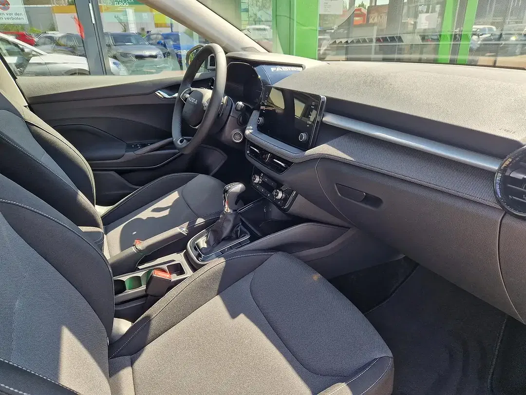 Skoda Fabia - Thumbnail 11
