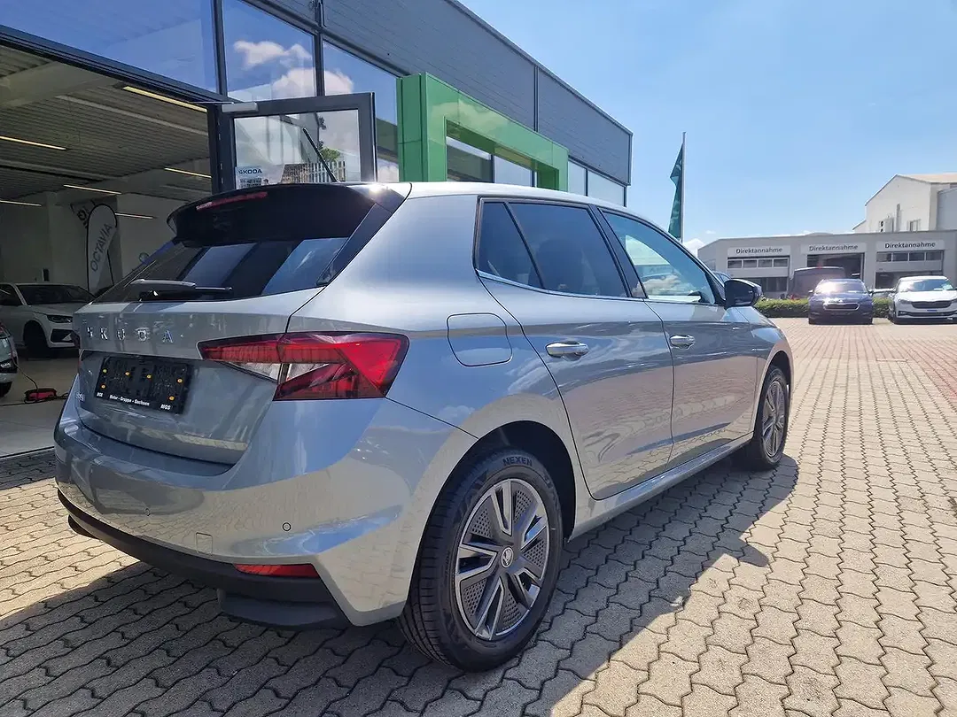 Skoda Fabia - Thumbnail 4
